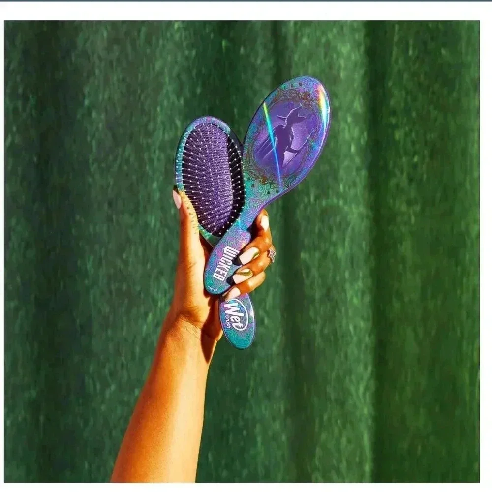 WICKED Wet Brush & hairbow set NIB Purple Wickedly Beautiful